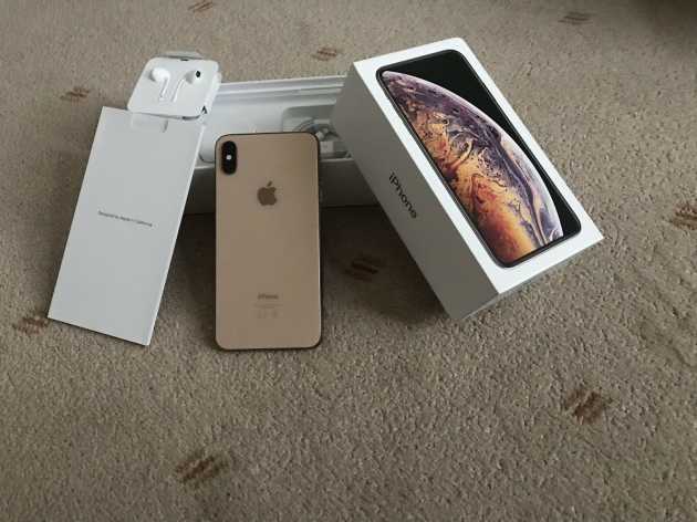 Apple iPhone XS 64GB € 400 iPhone XS Max 64gb € 430 iPhone X 64gb € 300 iPhone XR 64gb € 340 Whatsap